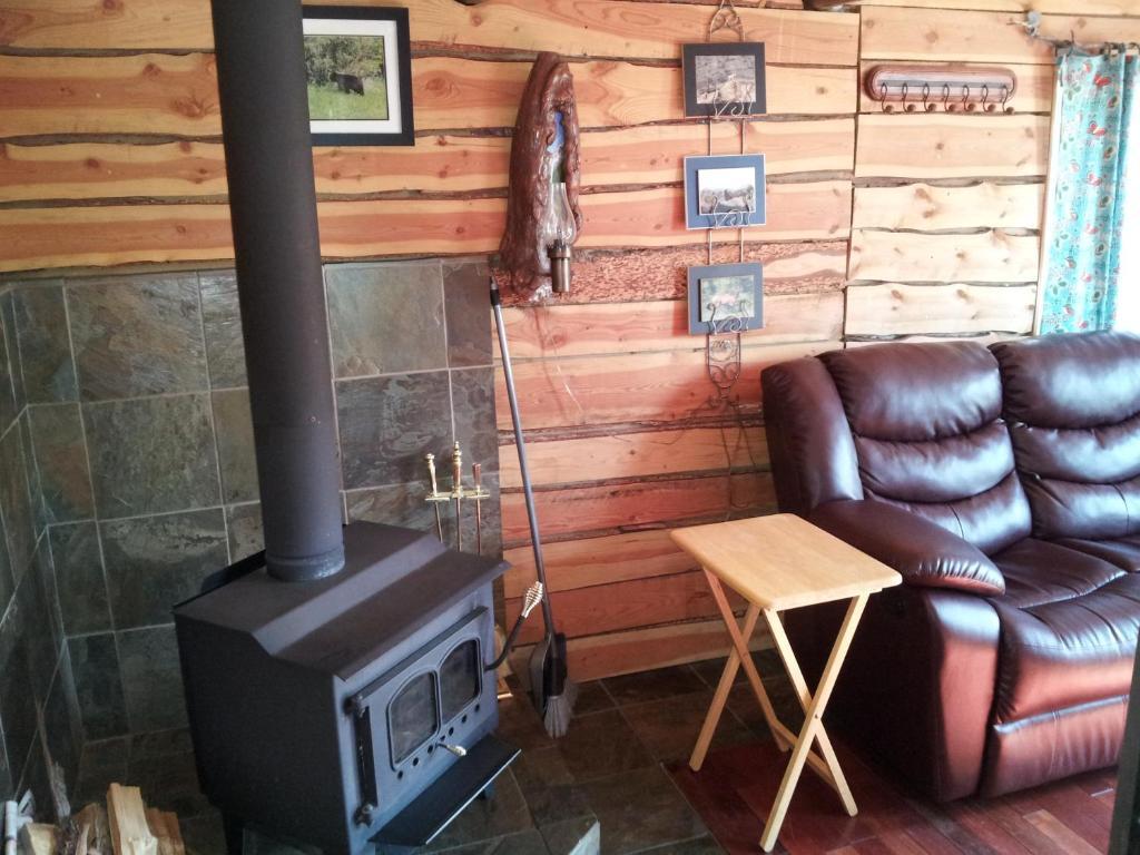 Steamboat Mountain Chalets Hotel Spillimacheen Room photo